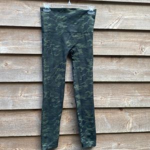 Spanx leggings never worn